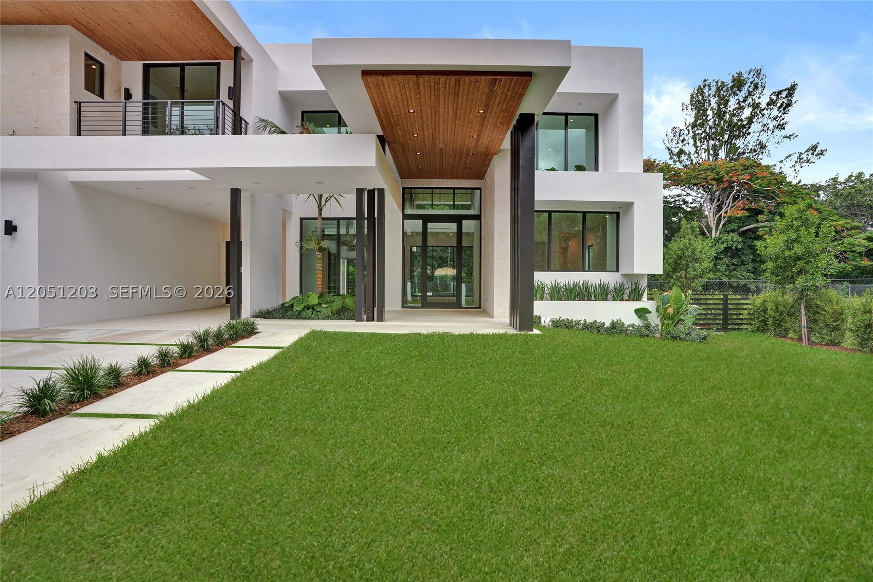 CORAL GABLES BISC BAY - Residential
