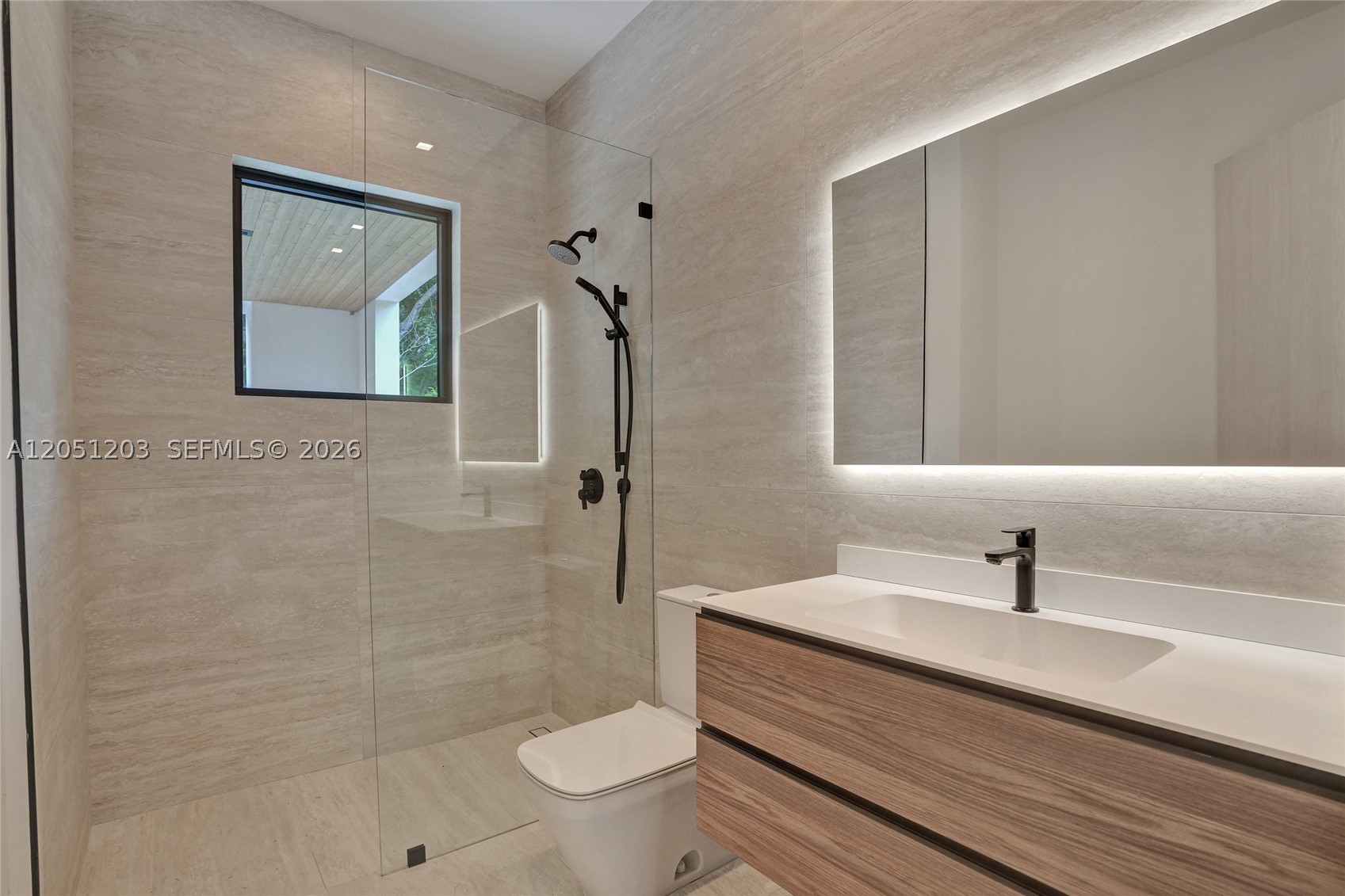 CORAL GABLES BISC BAY - Residential