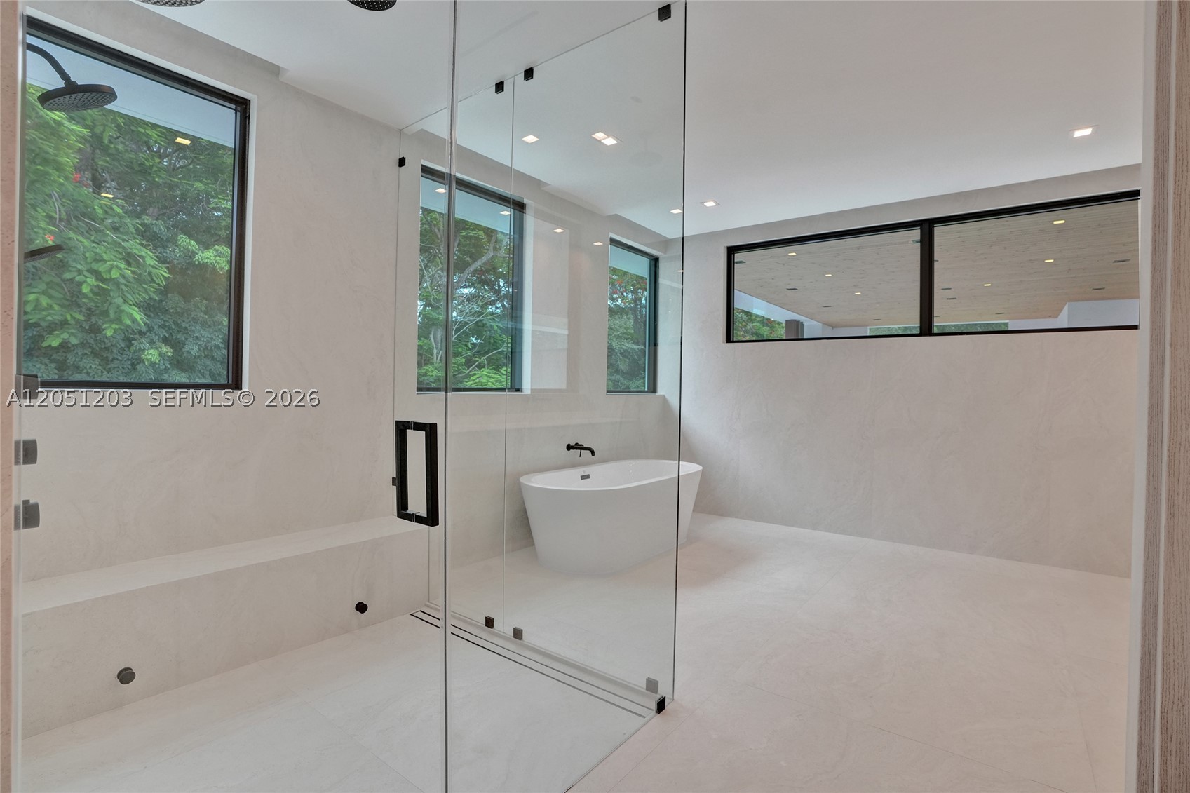 CORAL GABLES BISC BAY - Residential