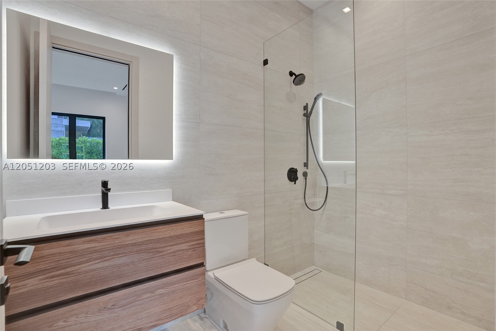 CORAL GABLES BISC BAY - Residential
