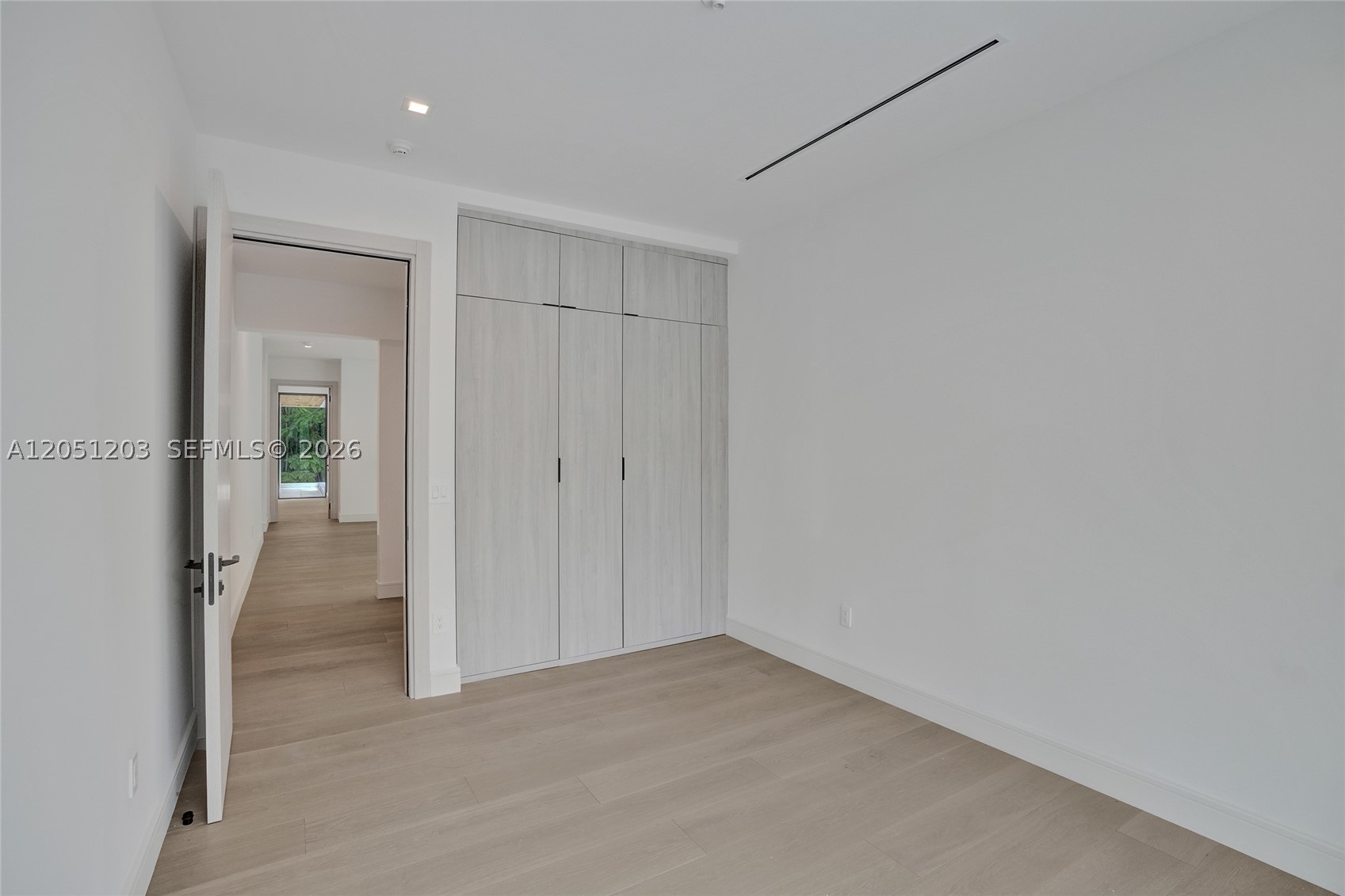 CORAL GABLES BISC BAY - Residential