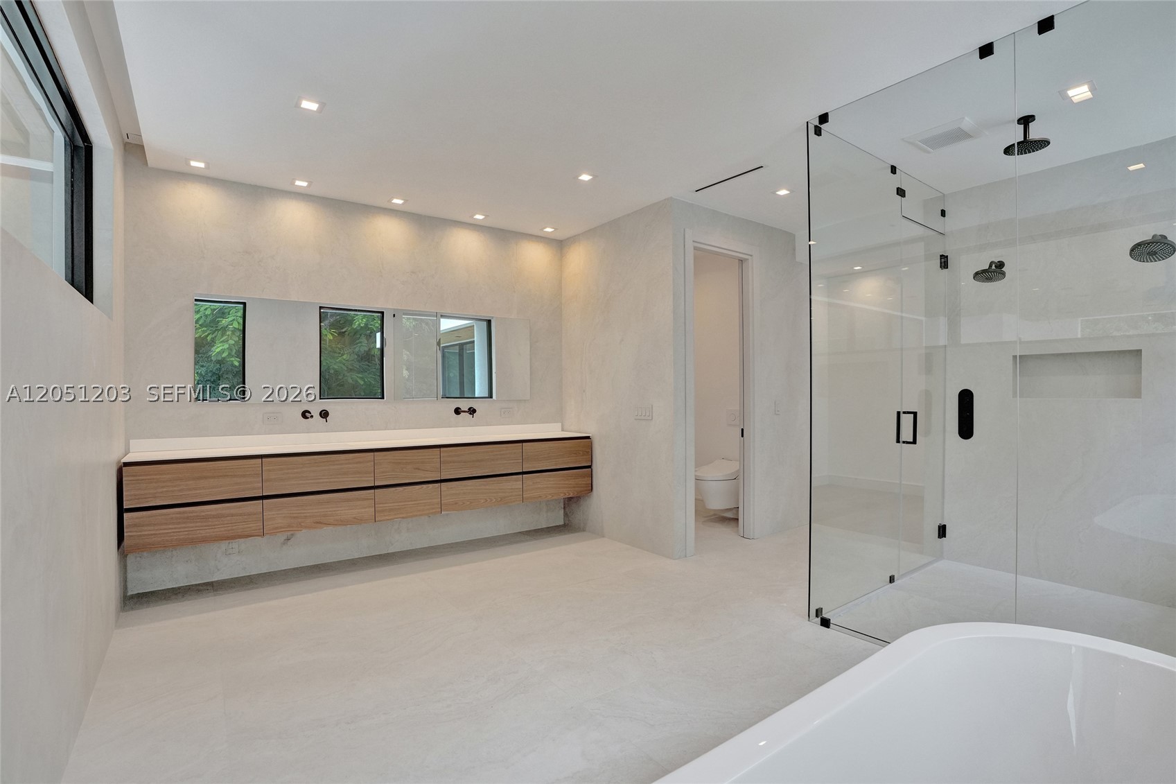 CORAL GABLES BISC BAY - Residential