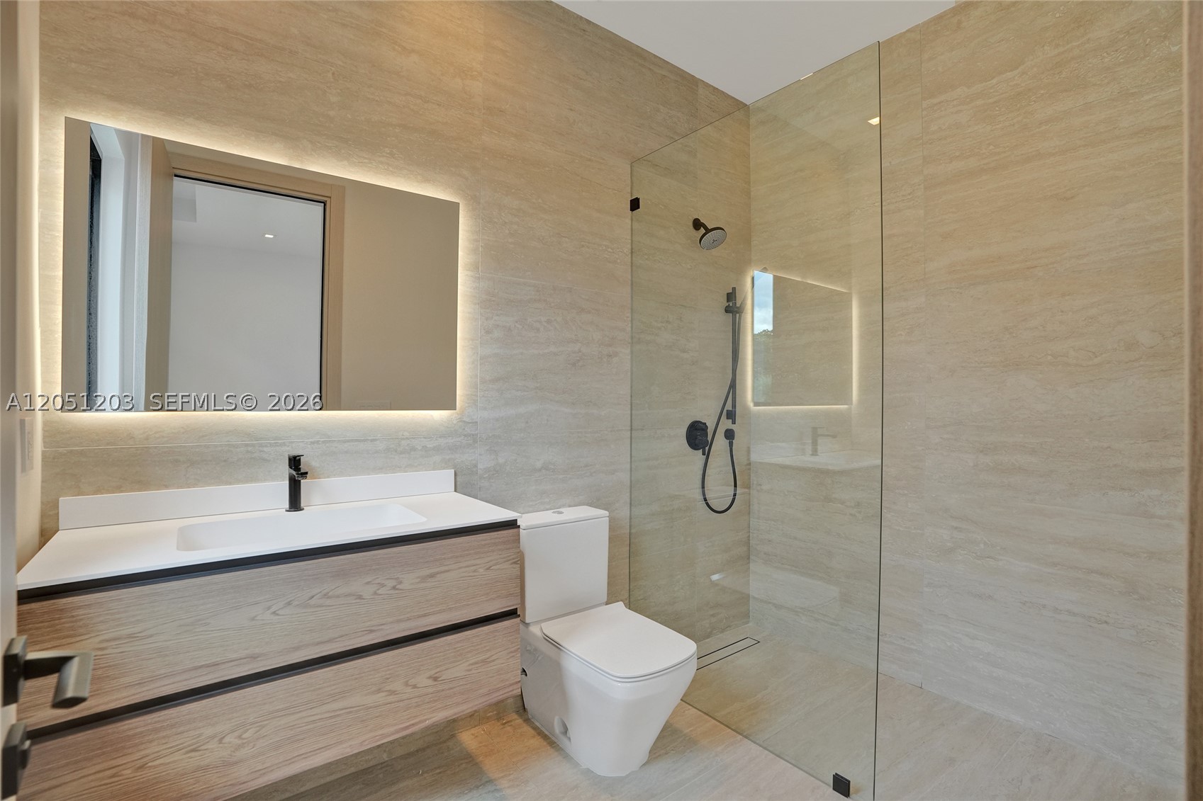 CORAL GABLES BISC BAY - Residential