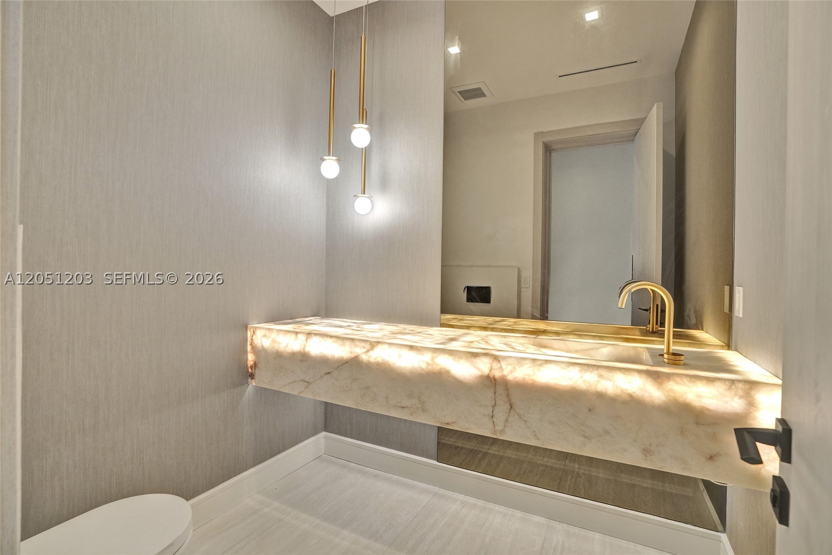 CORAL GABLES BISC BAY - Residential