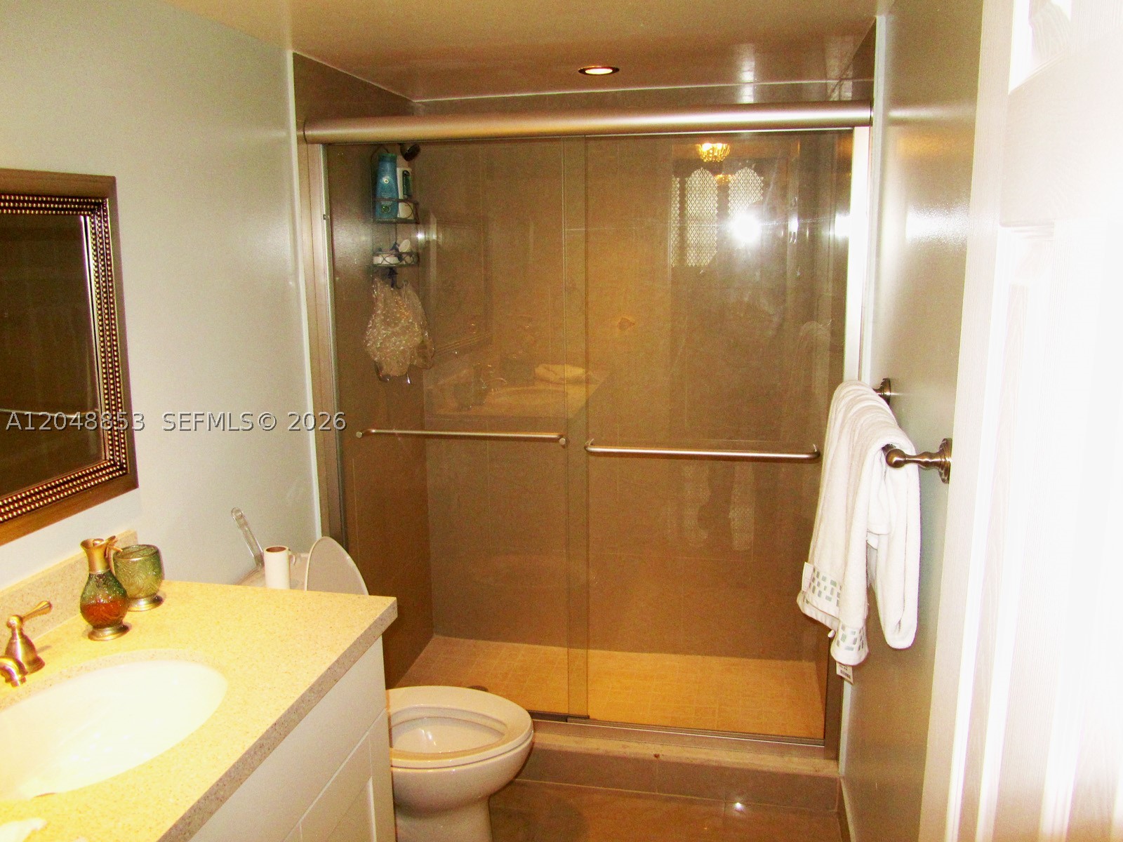 PLAZA TOWERS NORTH CONDO - Residential Lease