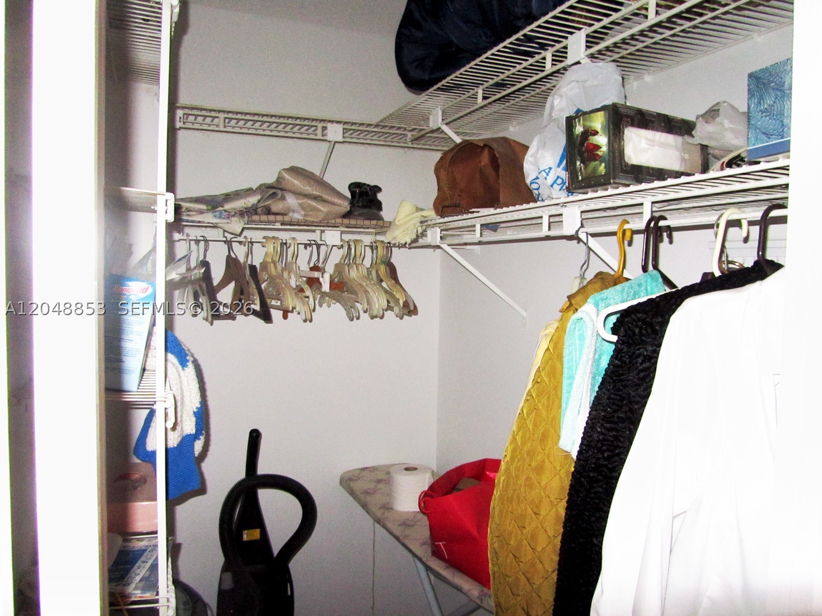 PLAZA TOWERS NORTH CONDO - Residential Lease