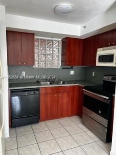 PALM VILLAS OF HIALEAH CO - Residential Lease