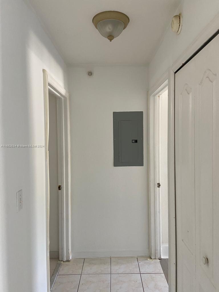PALM VILLAS OF HIALEAH CO - Residential Lease