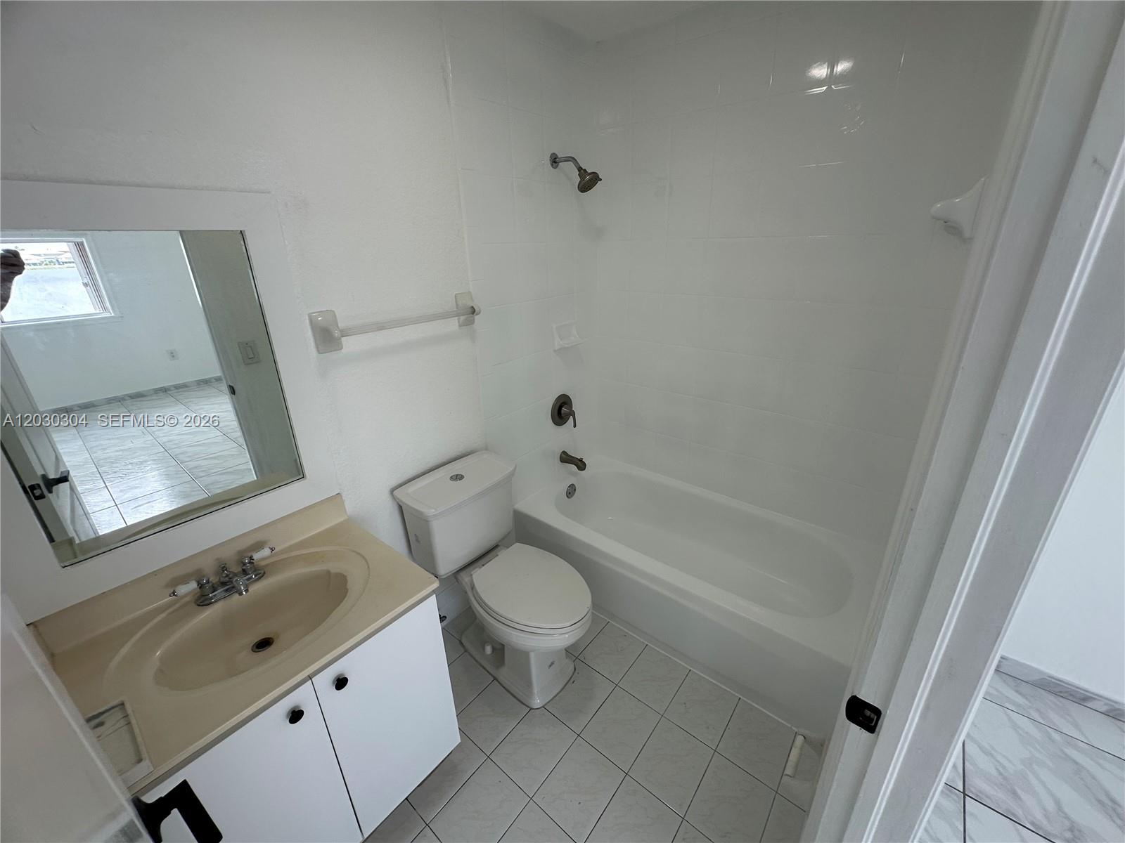 LAKEVIEW AT THE GARDENS C - Residential Lease