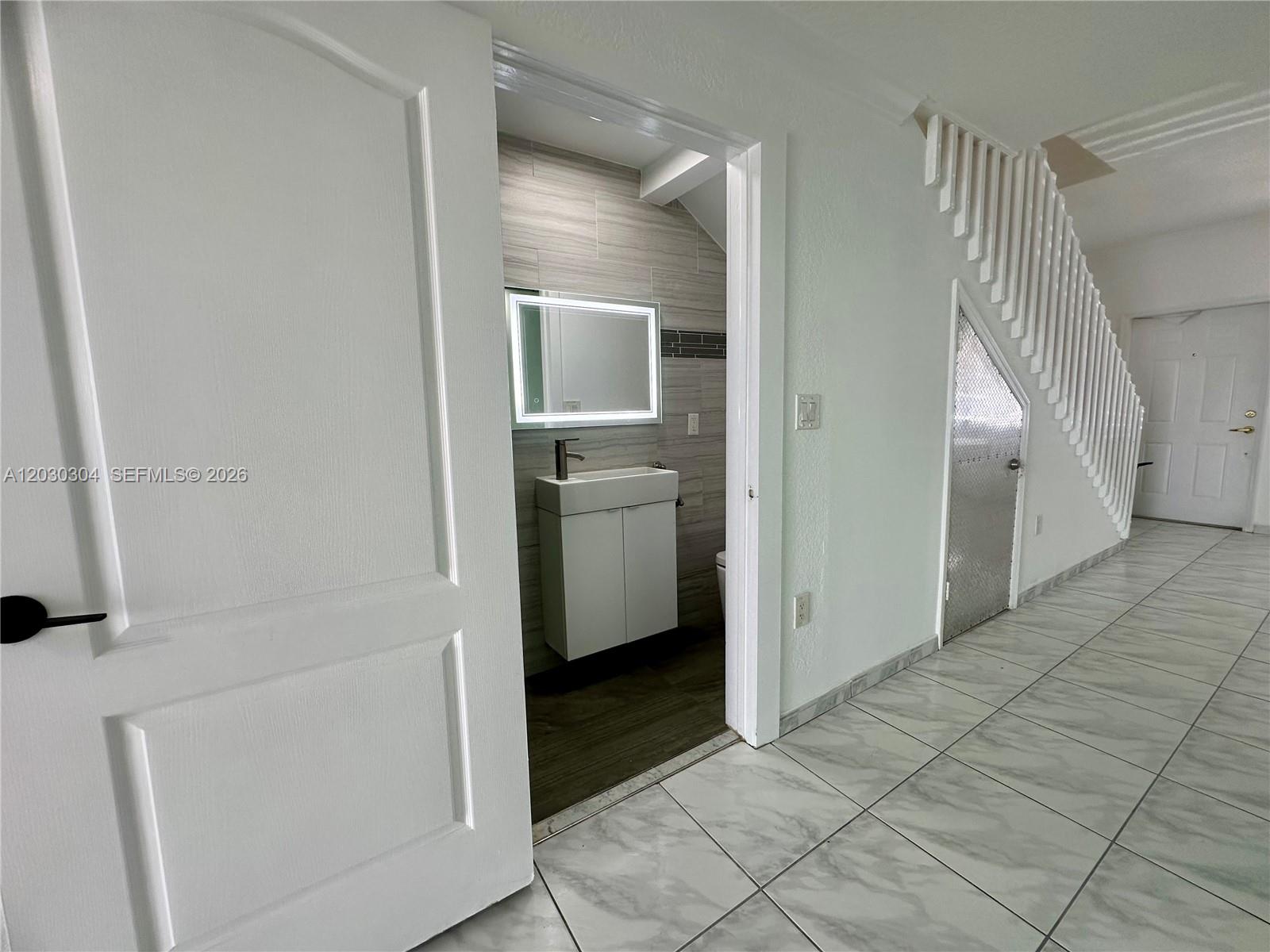 LAKEVIEW AT THE GARDENS C - Residential Lease