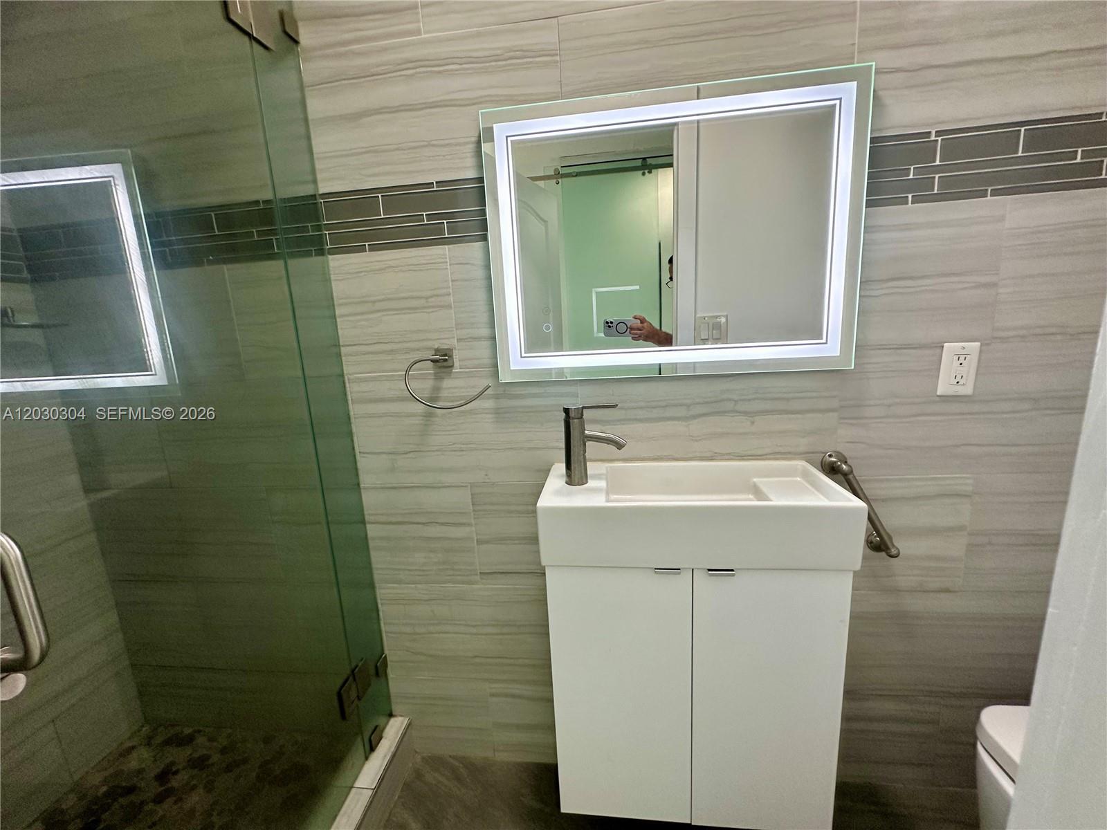 LAKEVIEW AT THE GARDENS C - Residential Lease