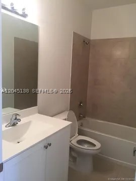 COCO PALM VILLAS - Residential Lease