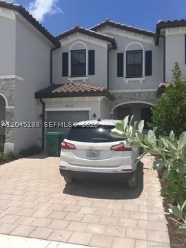 COCO PALM VILLAS - Residential Lease