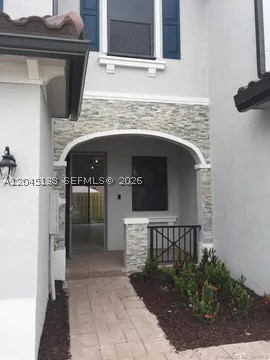 COCO PALM VILLAS - Residential Lease