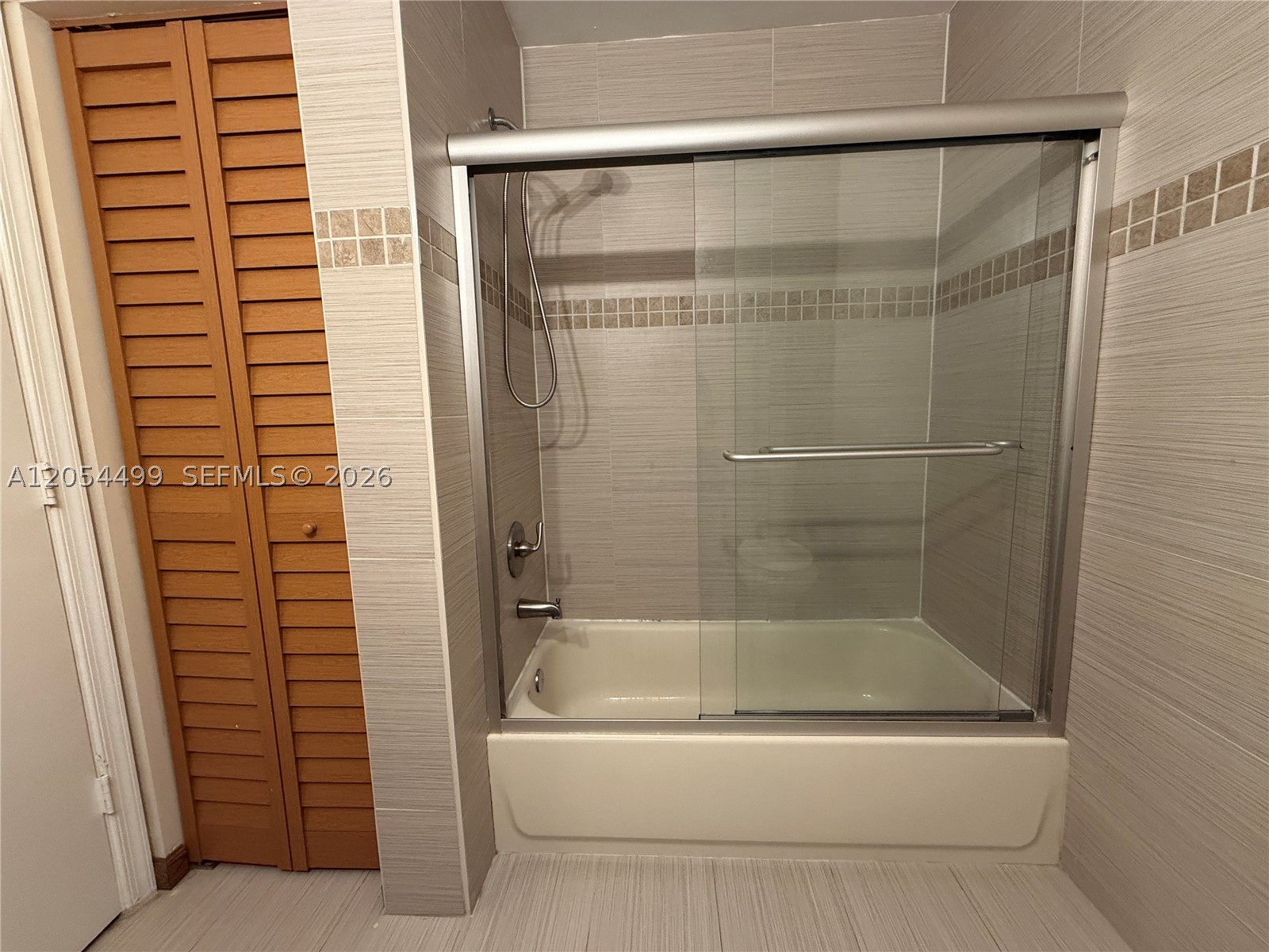 EL-AD ENCLAVE AT MIRAMAR - Residential Lease