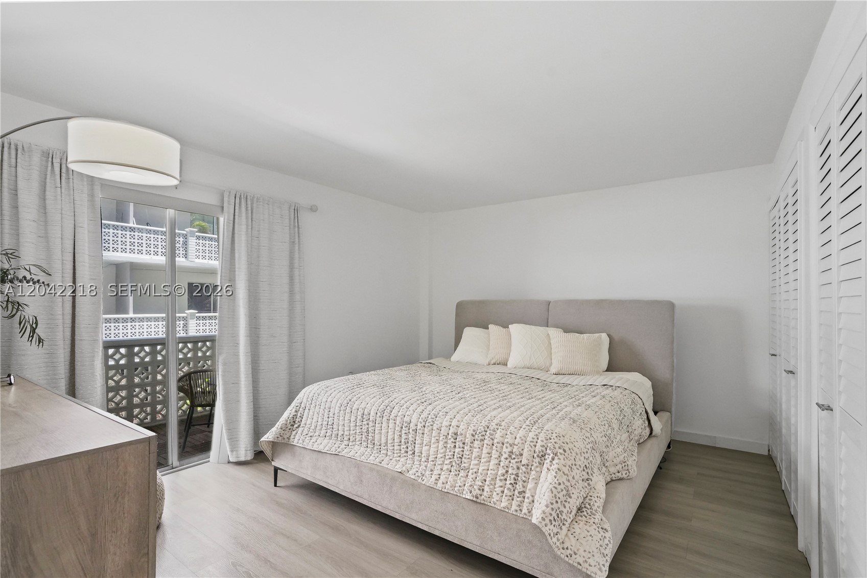 TWIN TOWERS CONDO - Residential