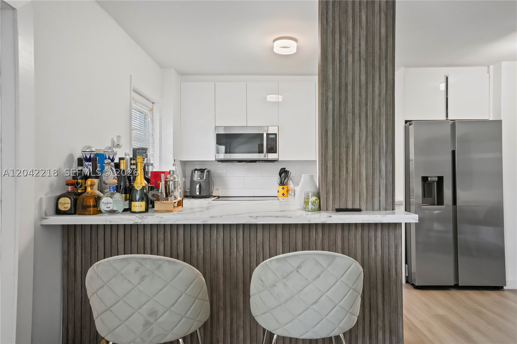 TWIN TOWERS CONDO - Residential