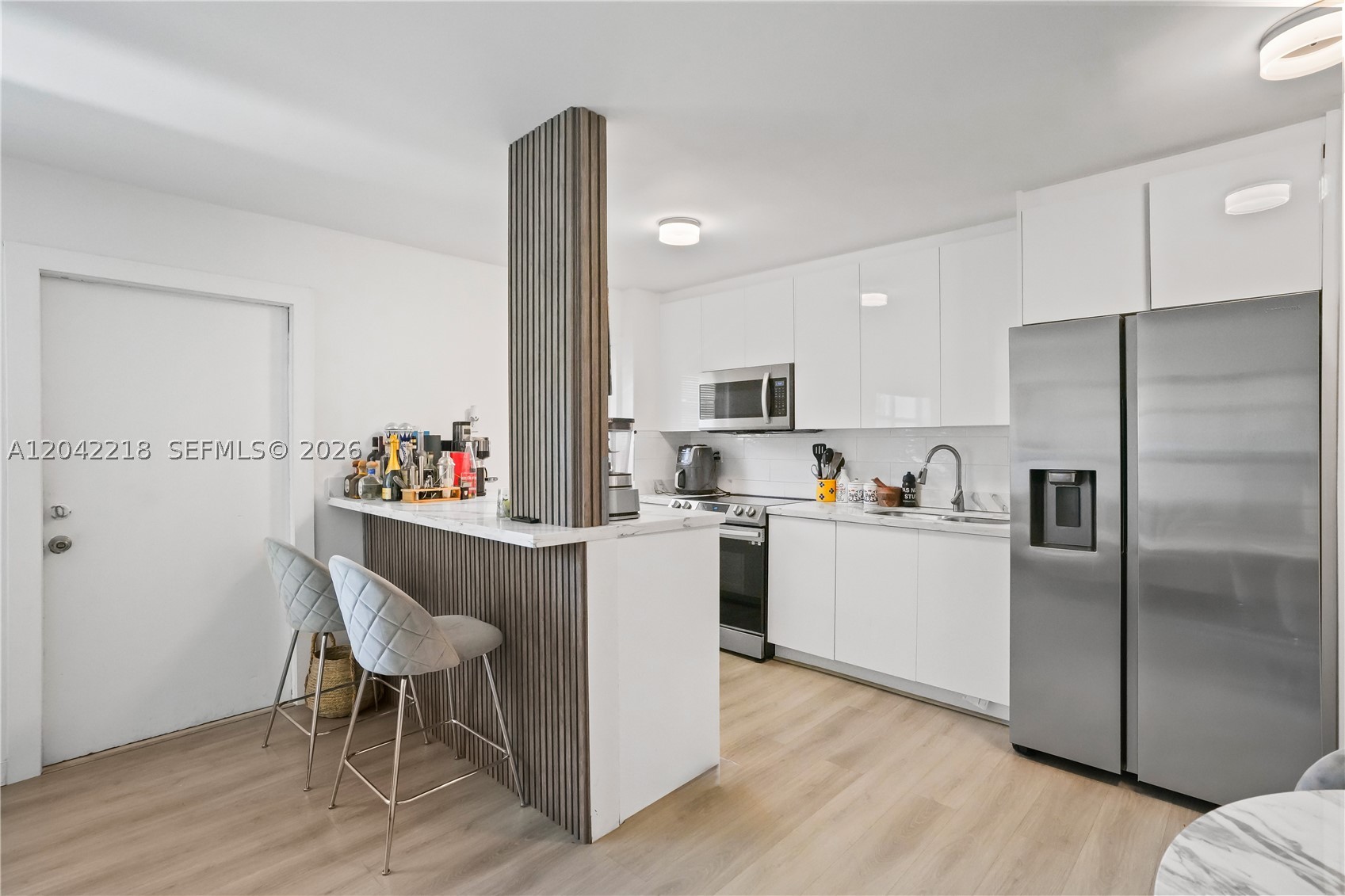 TWIN TOWERS CONDO - Residential