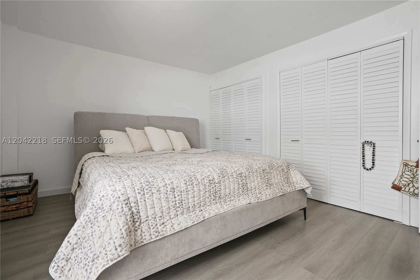 TWIN TOWERS CONDO - Residential