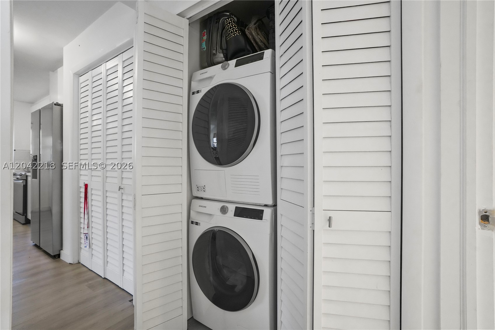 TWIN TOWERS CONDO - Residential