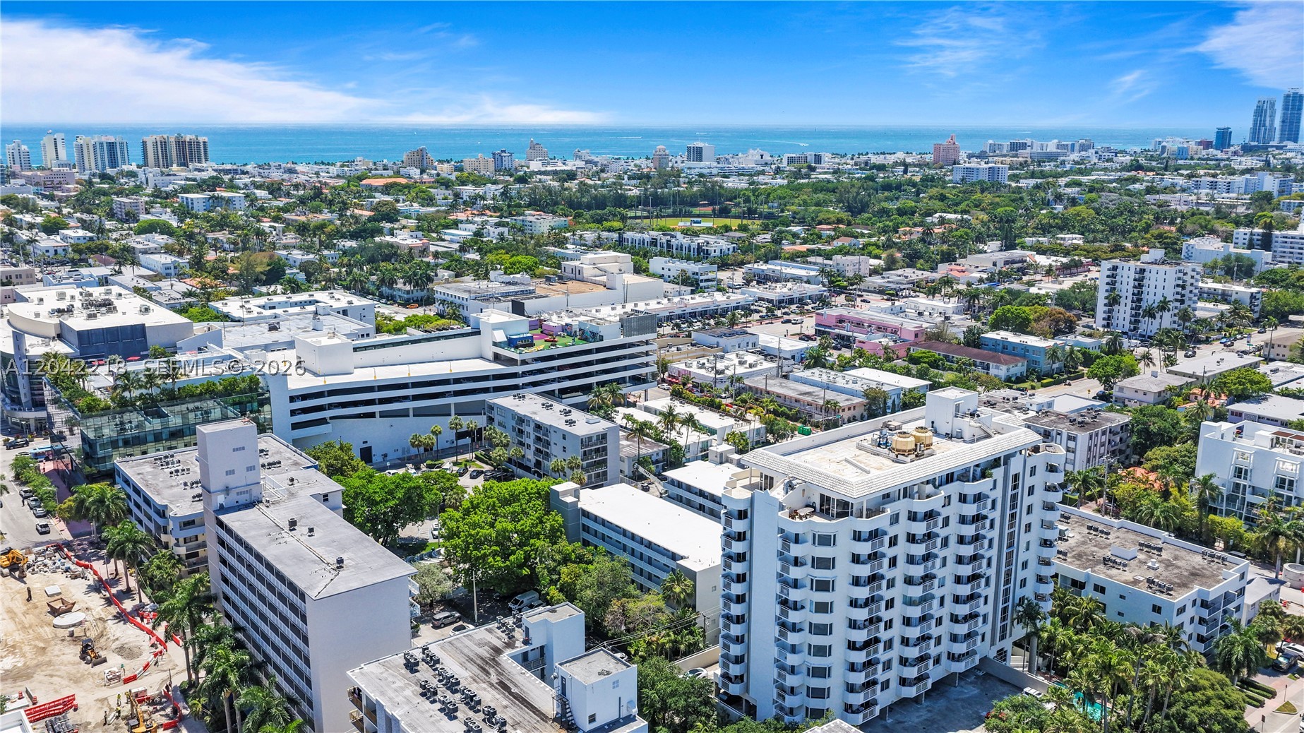 TWIN TOWERS CONDO - Residential
