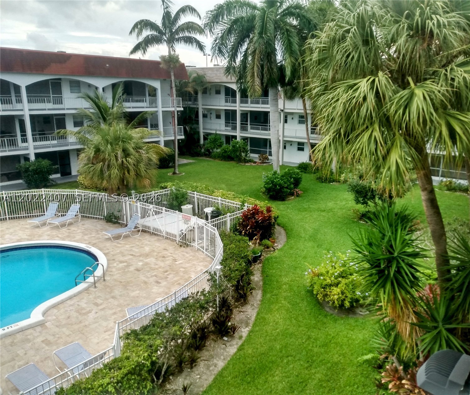PARADISE VILLAS CONDO - Residential