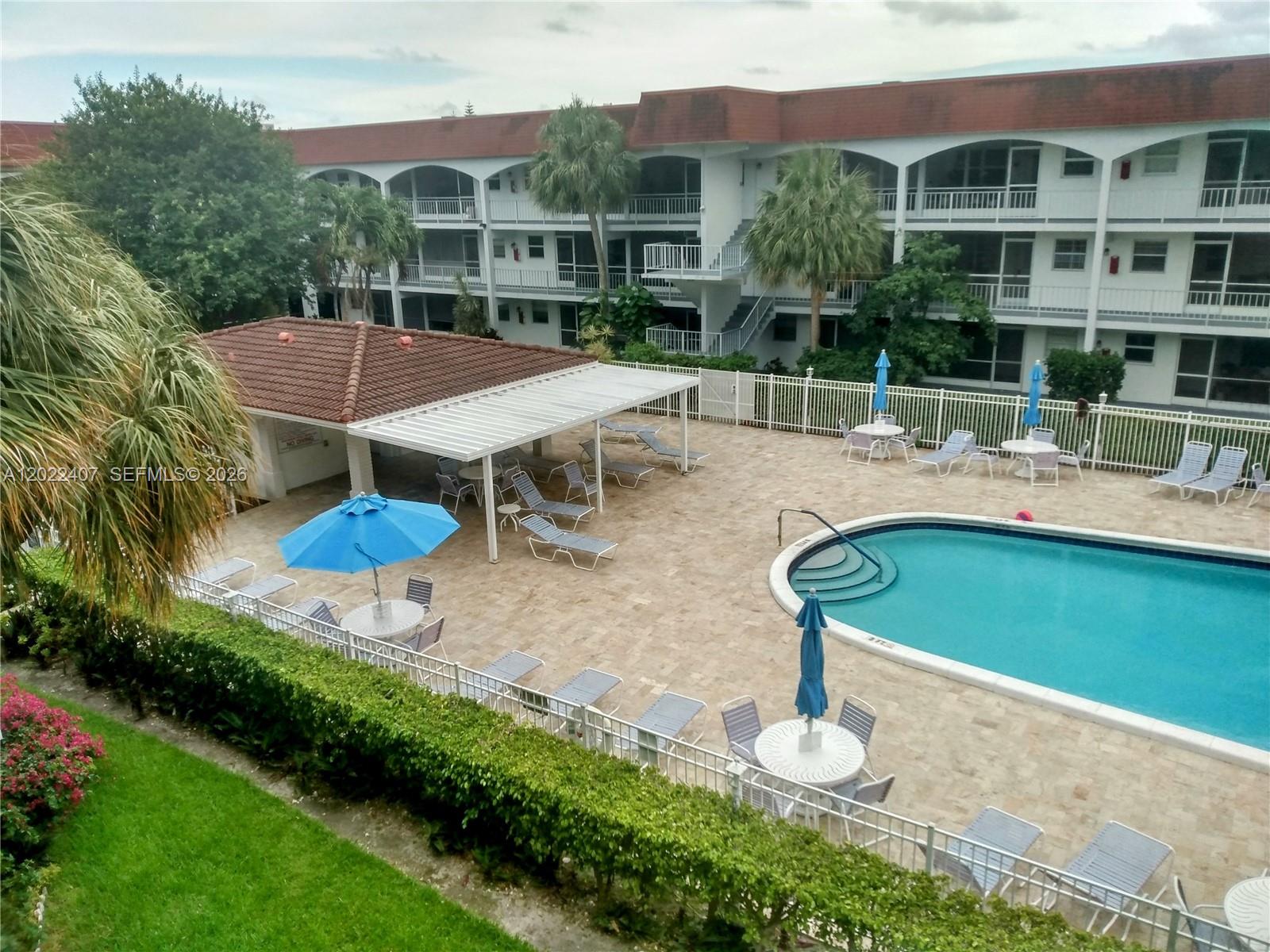 PARADISE VILLAS CONDO - Residential
