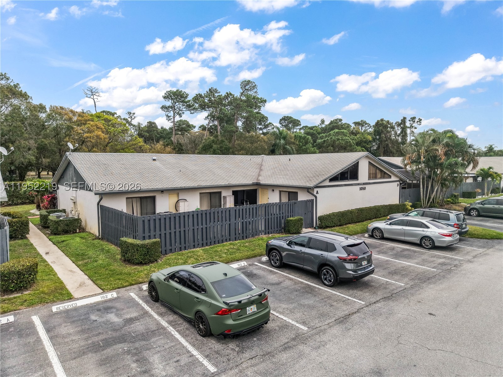 SUMMIT PINES UNIT 3 - Residential
