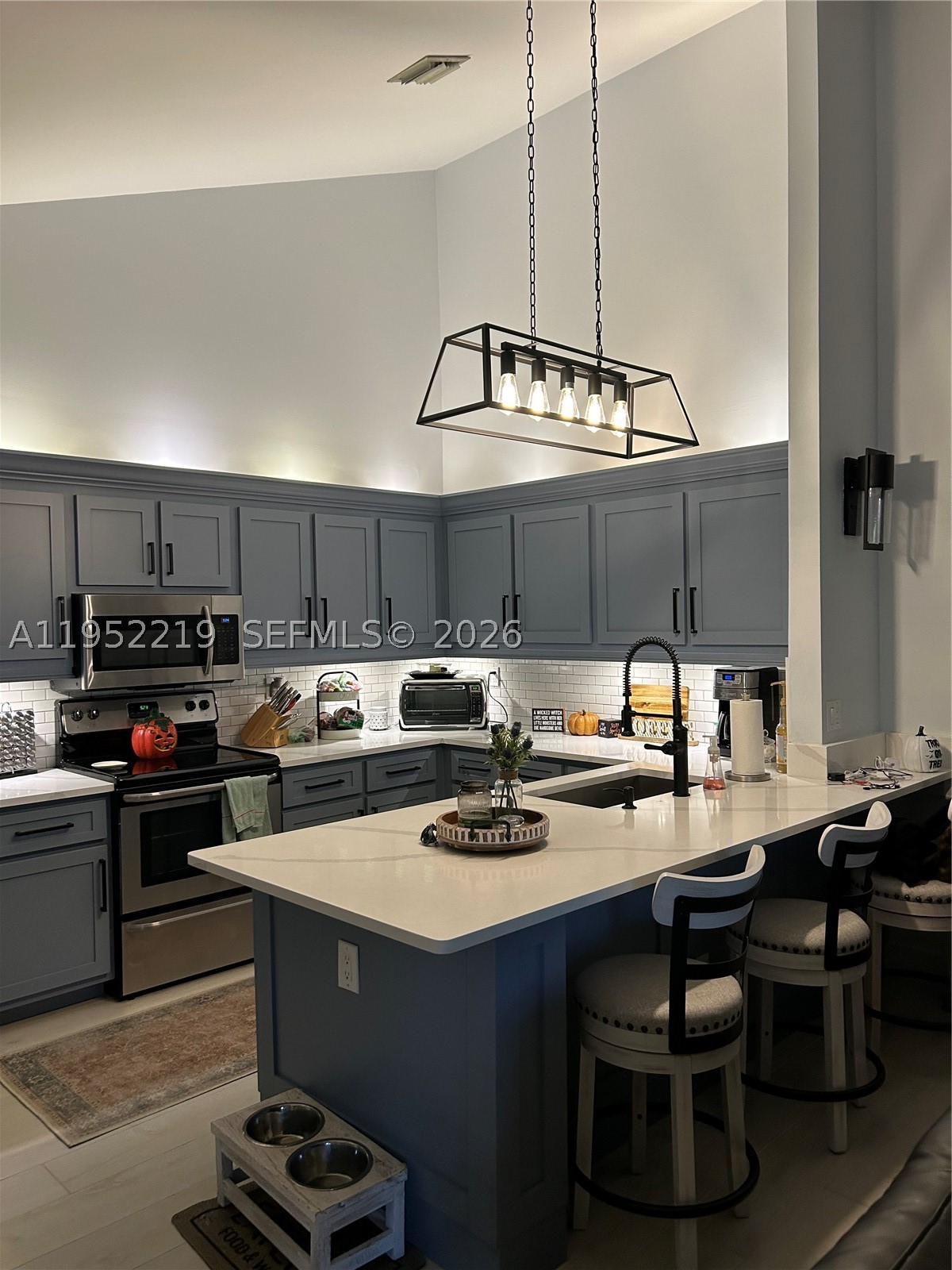 SUMMIT PINES UNIT 3 - Residential