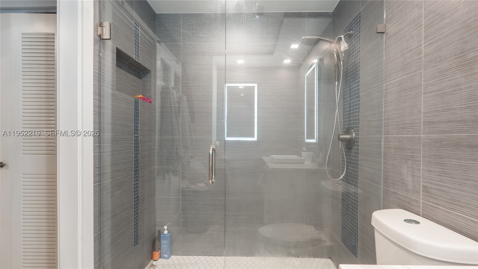 SUMMIT PINES UNIT 3 - Residential