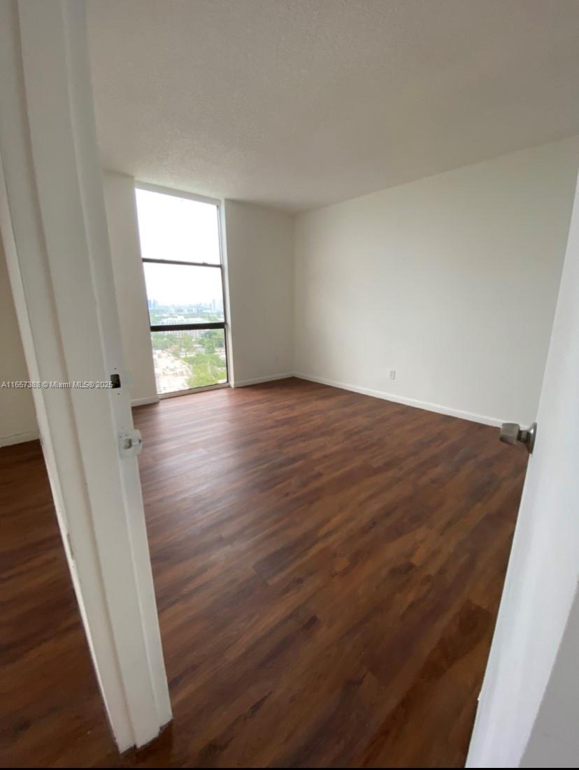 SAILBOAT CAY CONDO - Residential