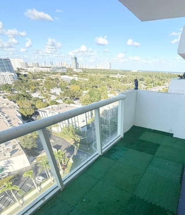 SAILBOAT CAY CONDO - Residential