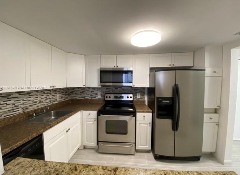 SAILBOAT CAY CONDO - Residential