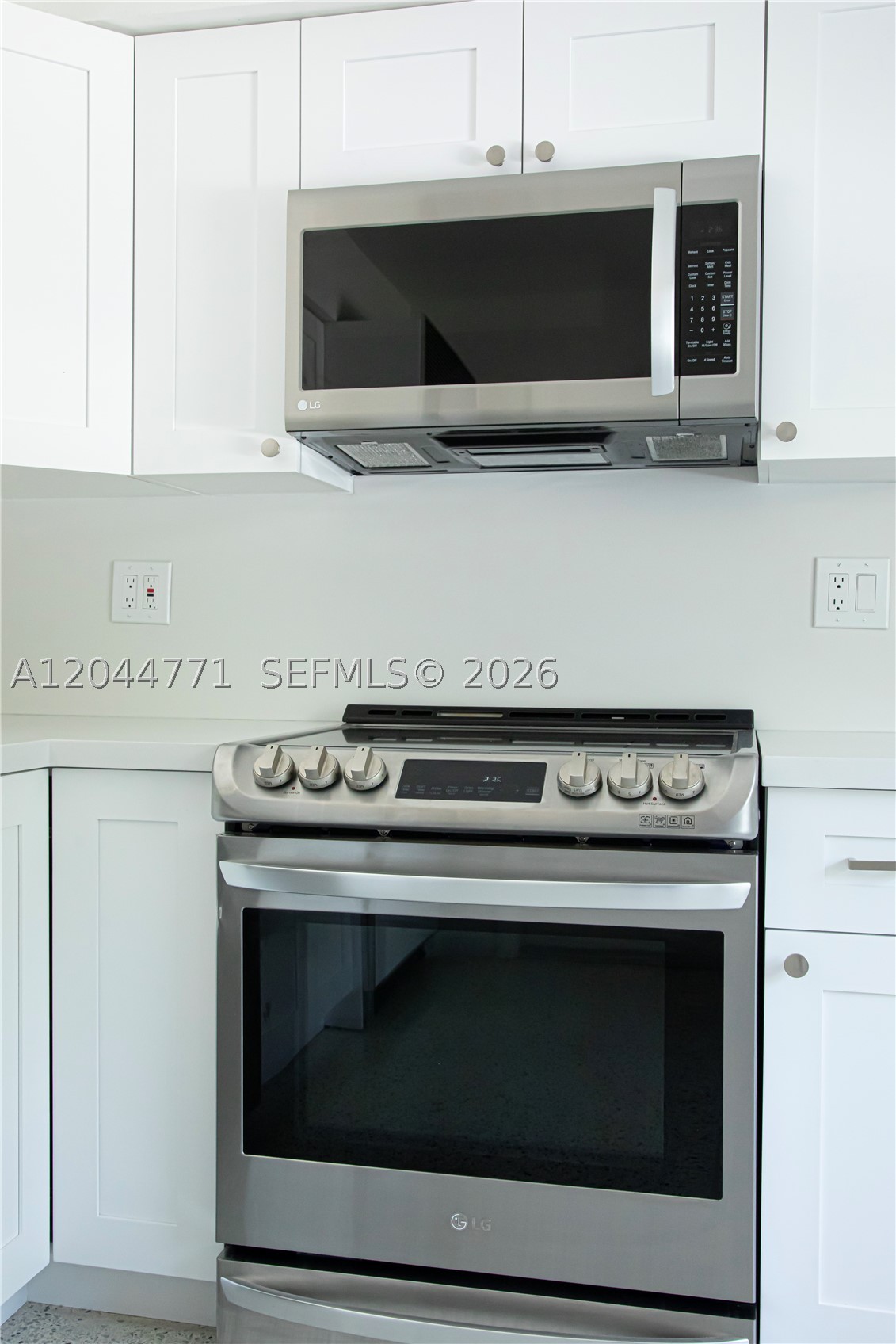 SHADY GROVE - Residential Lease
