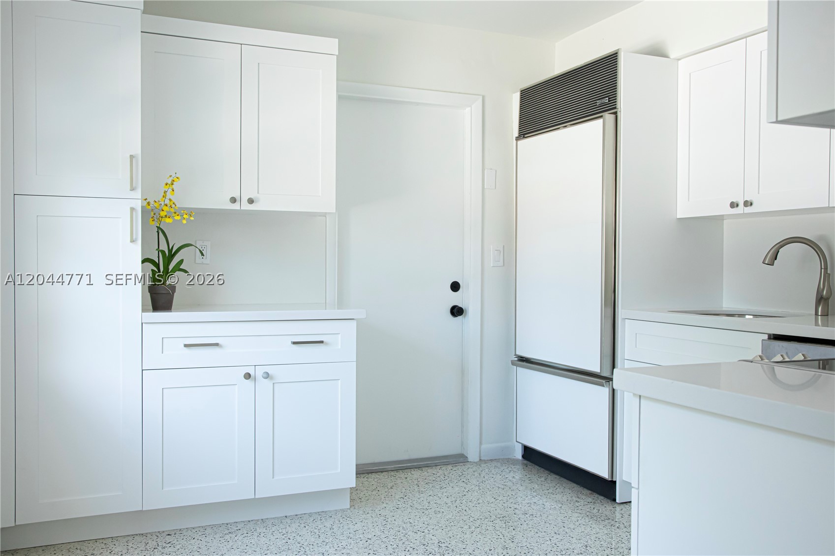 Spacious, fully renovated 3-bedroom, 2-bath first-floor duplex offering 1,269 sq. ft. of comfortable living space. Filled with natural light, this move-in-ready home features generously sized rooms, large walk-in closets with abundant storage, beautiful terrazzo floors throughout, a modern kitchen with high-end stainless steel appliances, and a separate laundry room with a full-size washer and dryer. The bright, open floor plan is designed for comfortable everyday living.

Parking for up to three vehicles, including two assigned parking spaces, plus additional street parking for guests. Ideally located near major highways, shopping centers, restaurants, schools, and houses of worship, providing easy access to everything you need. Fast approval process with no homeowners association approval required, allowing for immediate occupancy. This beautifully updated duplex offers the perfect combination of space, style, comfort, and location.

Schedule your private showing today!