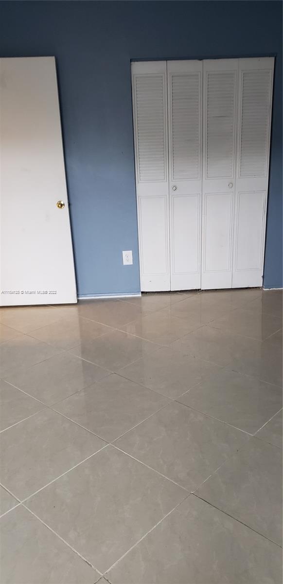 SPANISH TRACE - Residential Lease