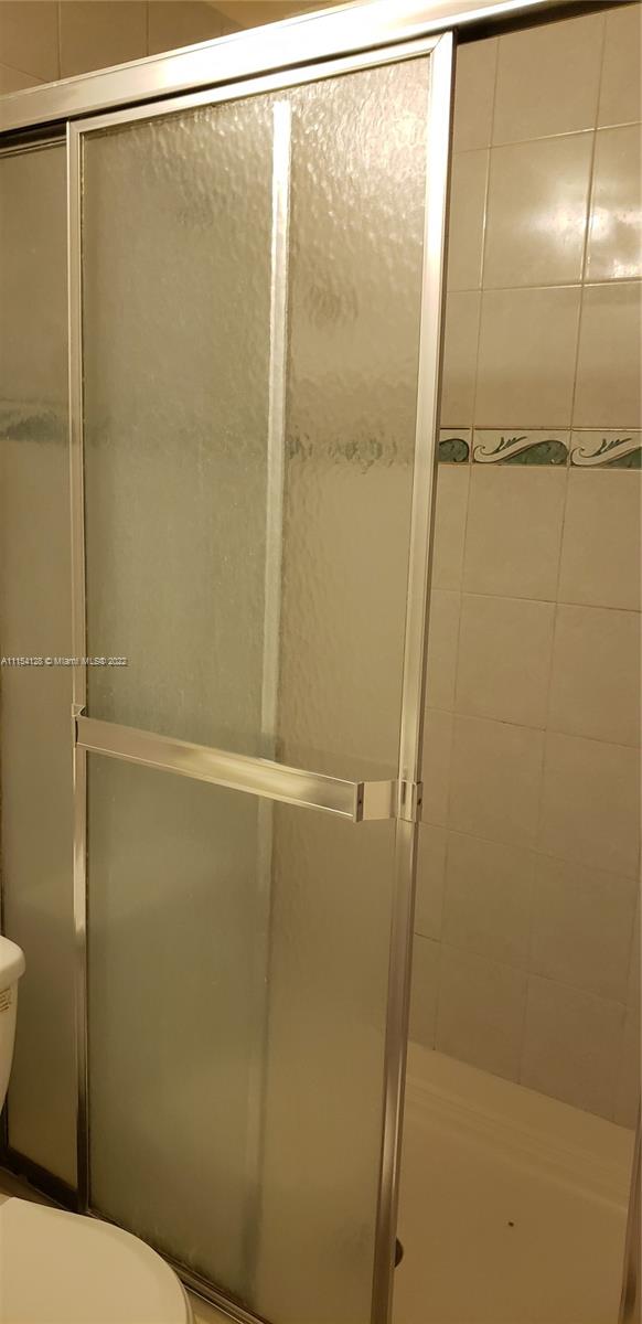 SPANISH TRACE - Residential Lease