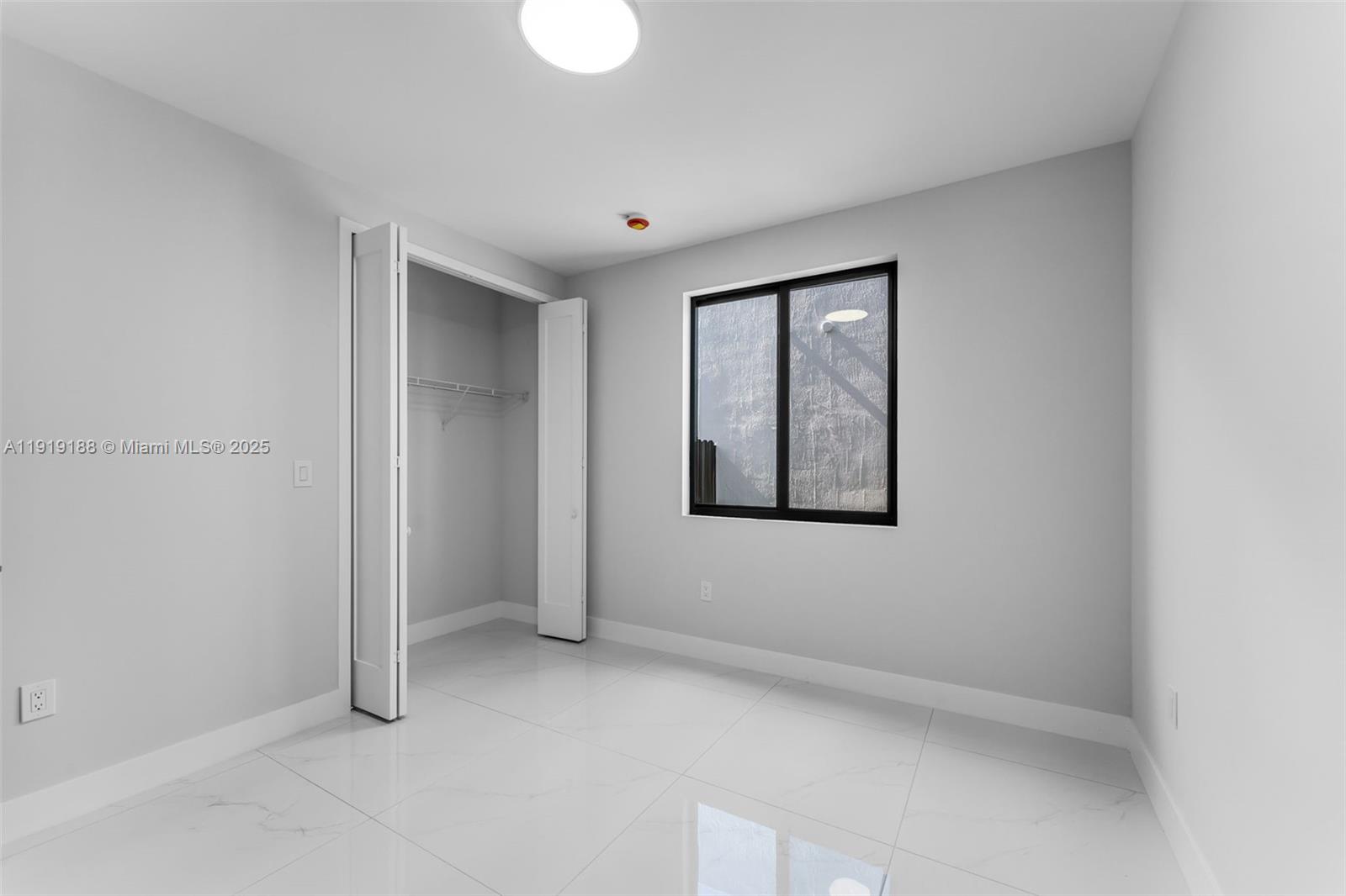 OAK SHIRE HOMES - Residential