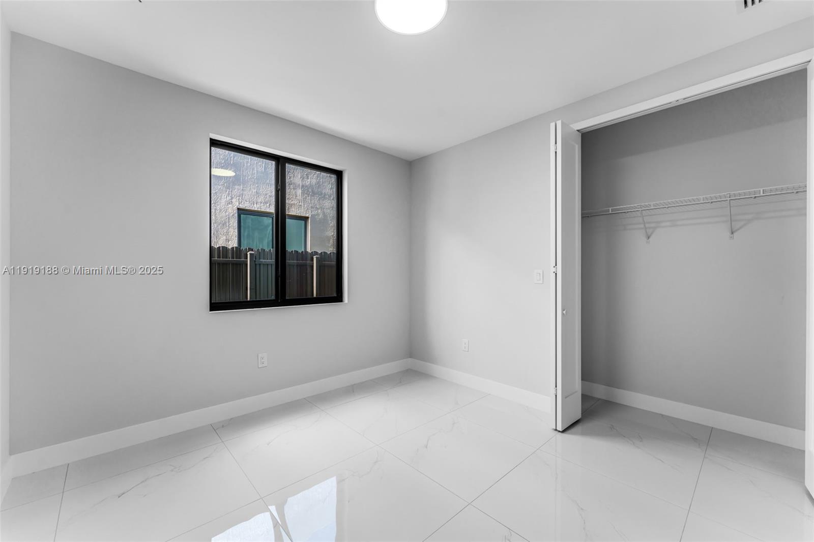 OAK SHIRE HOMES - Residential