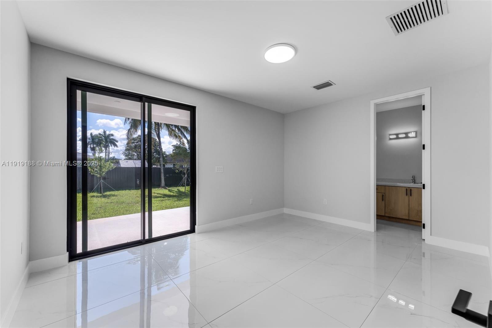 OAK SHIRE HOMES - Residential
