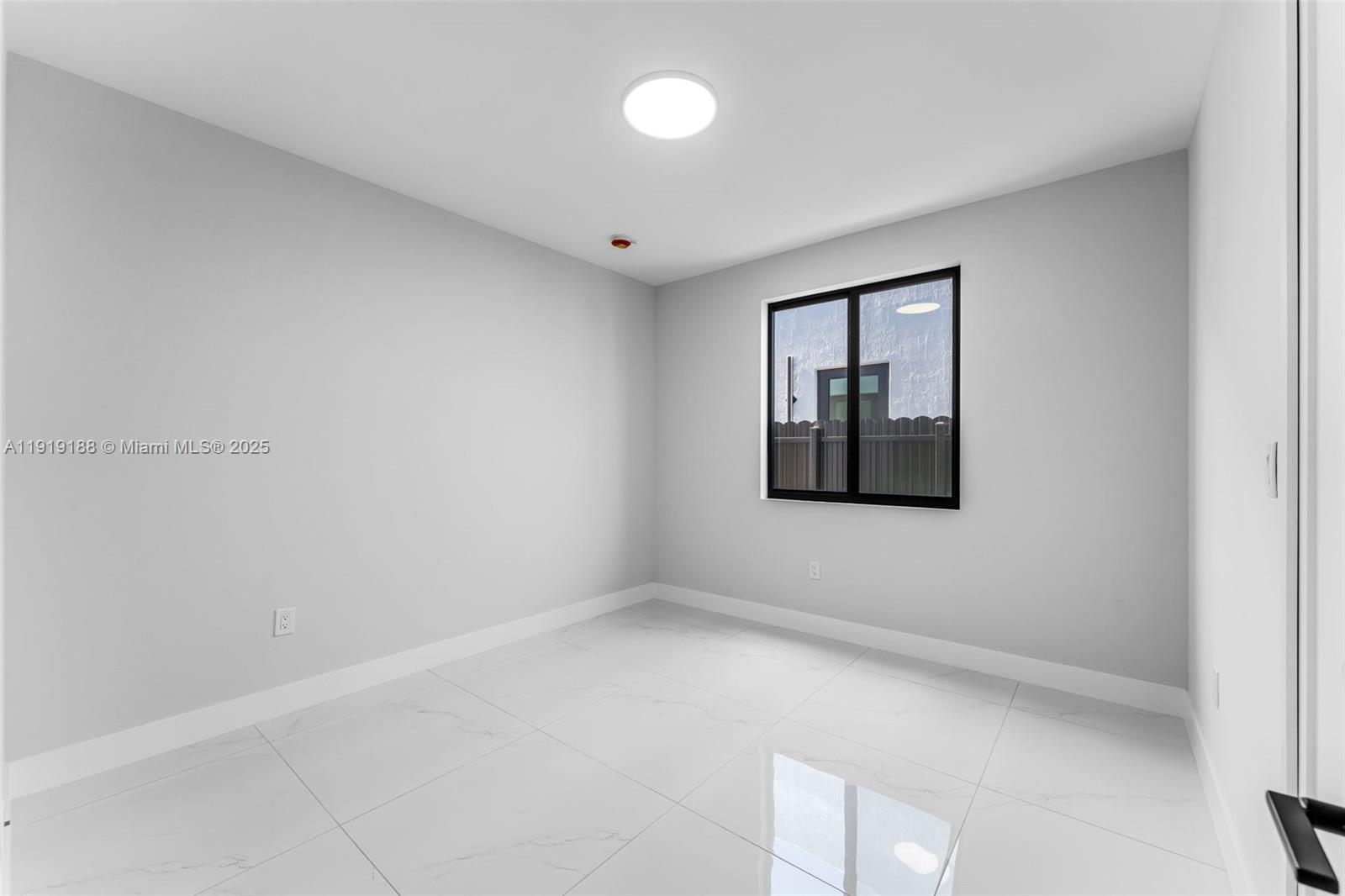 OAK SHIRE HOMES - Residential