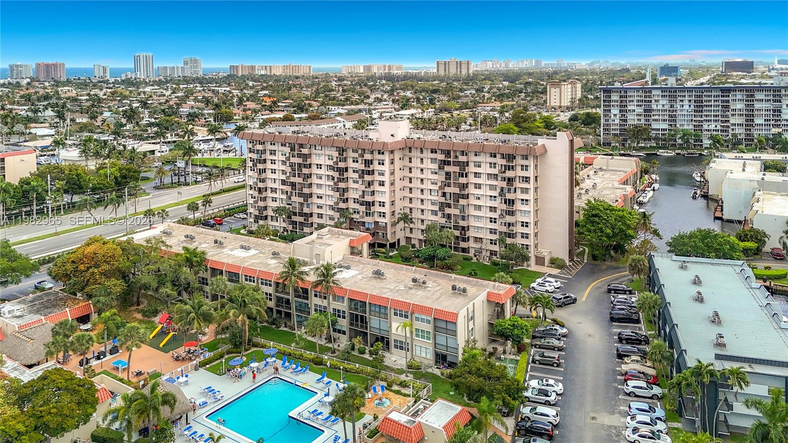 ISLAND CLUB TWO CONDO - Residential