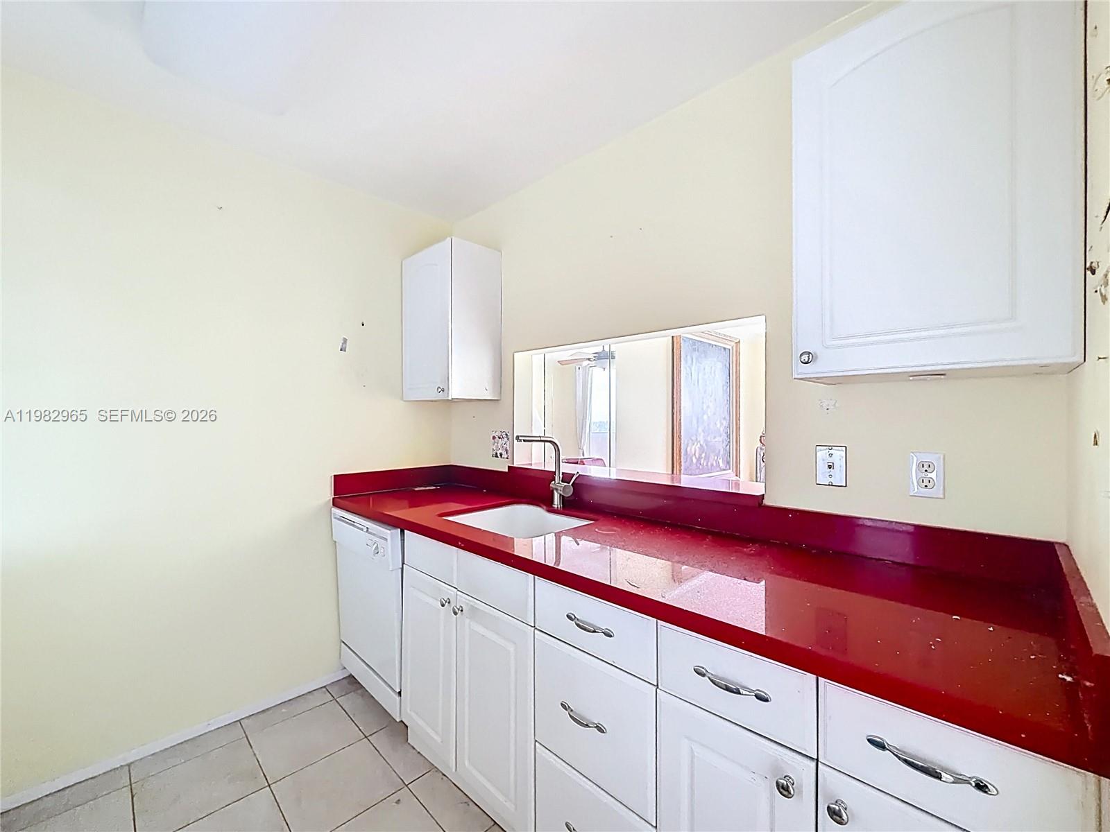 ISLAND CLUB TWO CONDO - Residential