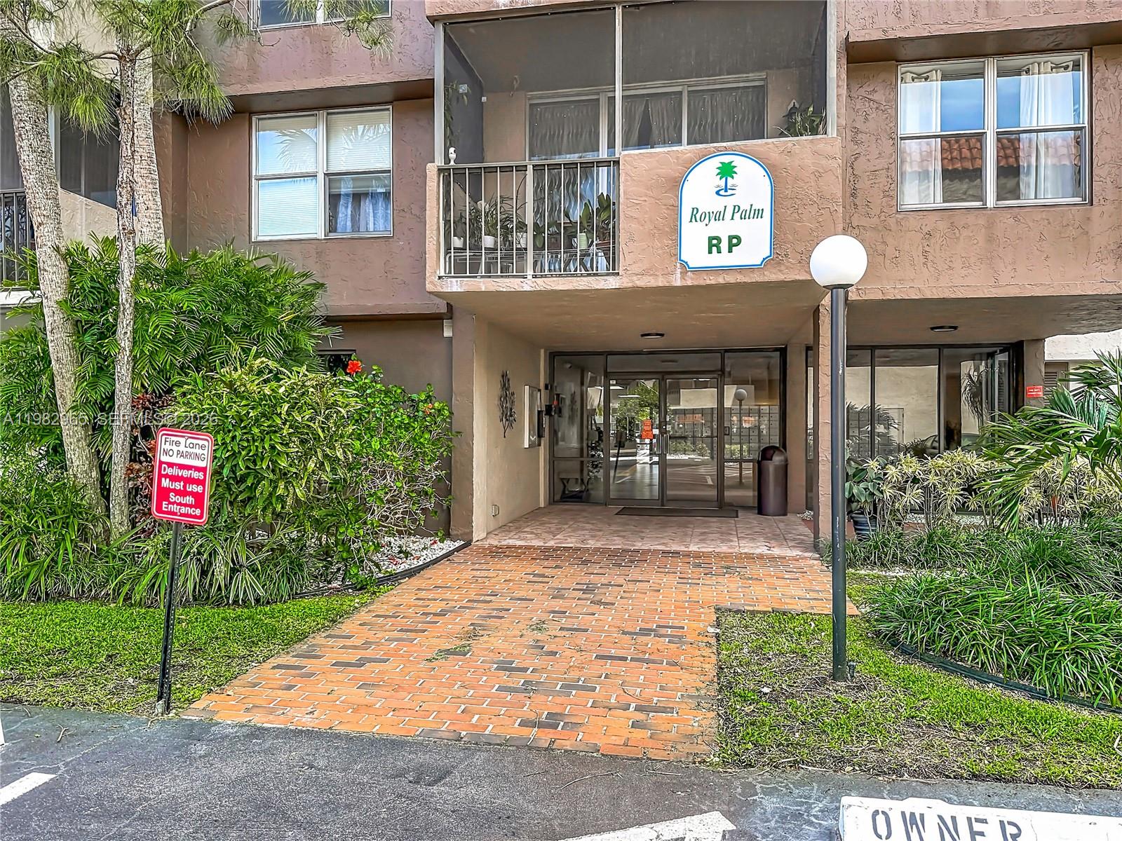 ISLAND CLUB TWO CONDO - Residential