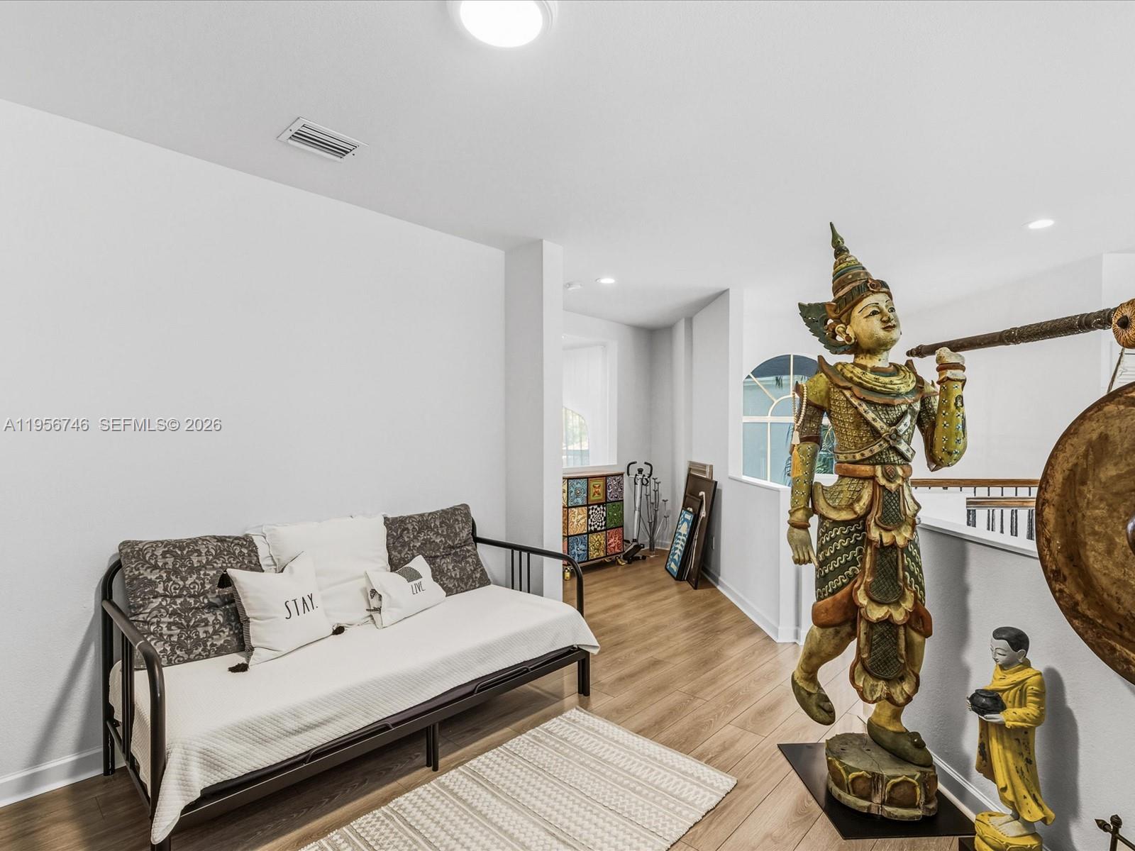 GOLDEN GATE ESTATES & MAR - Residential