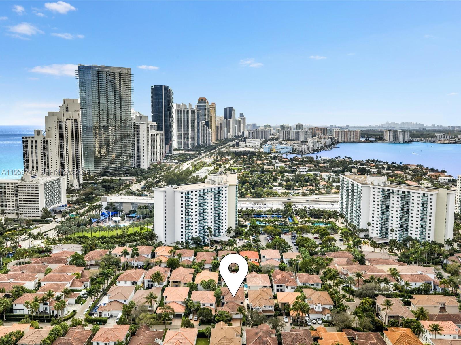 GOLDEN GATE ESTATES & MAR - Residential