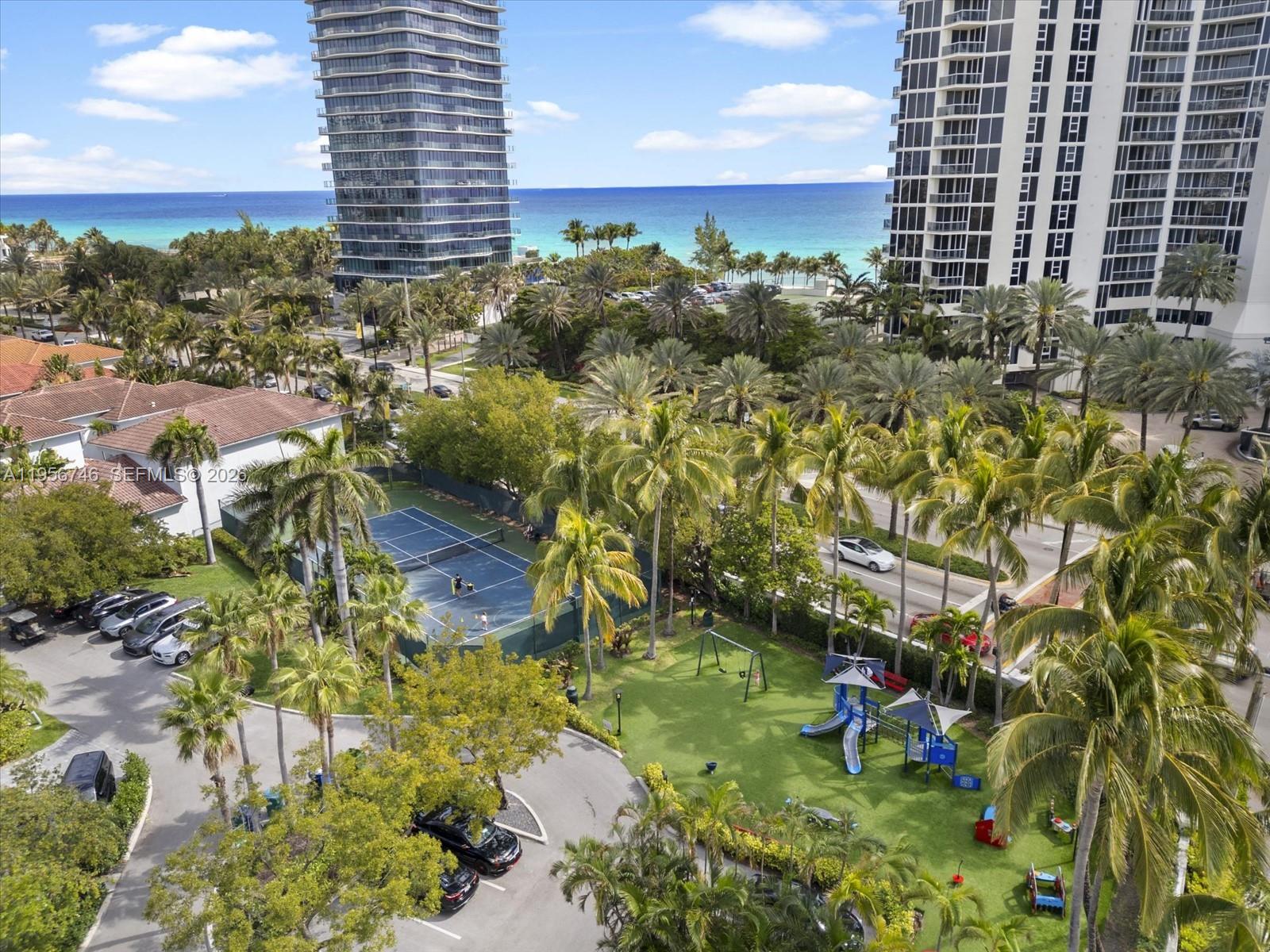 GOLDEN GATE ESTATES & MAR - Residential