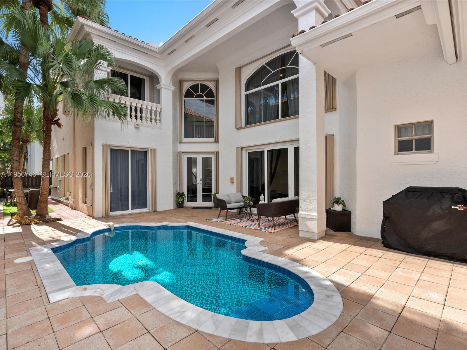 GOLDEN GATE ESTATES & MAR - Residential