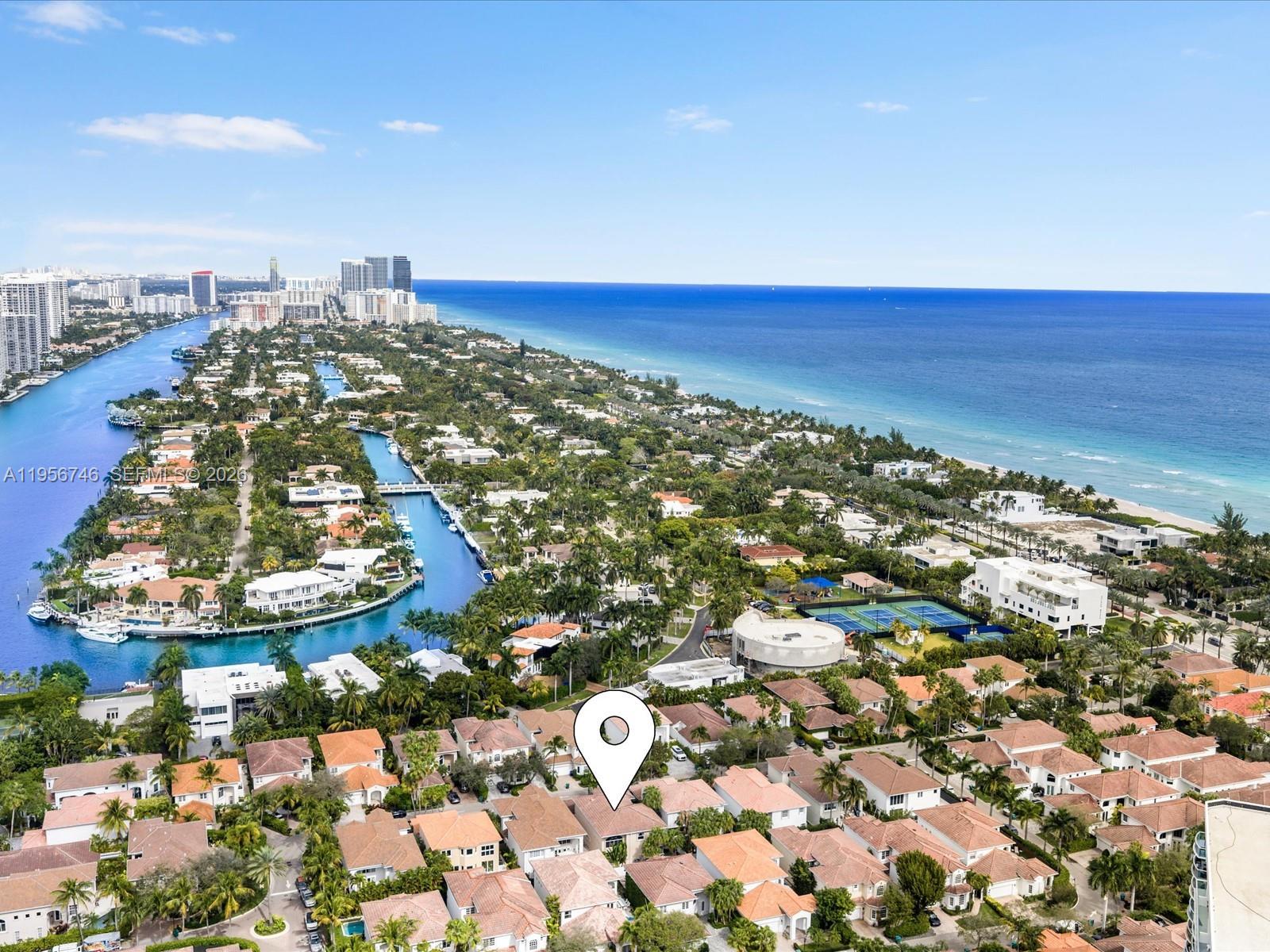GOLDEN GATE ESTATES & MAR - Residential