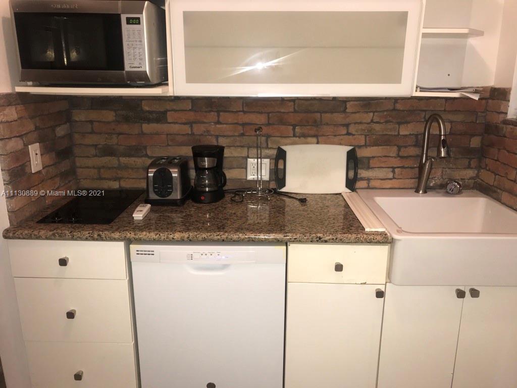 1535 MERIDIAN AVE CONDO - Residential
